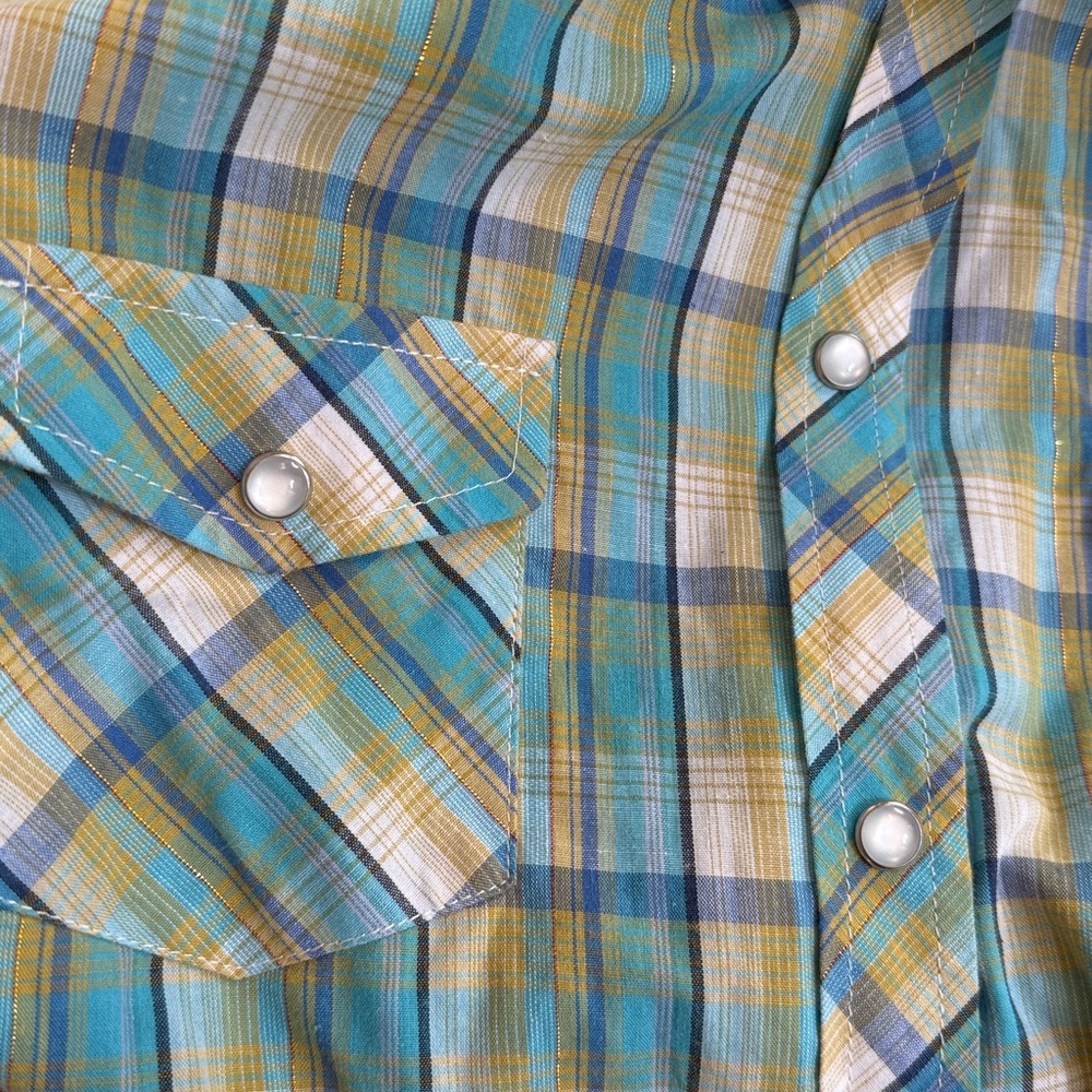 Roper Women's western Plaid Button Down Shirt - w gold thread down the stripe - Picture 4 of 7